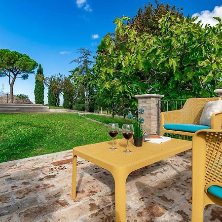 Italian Experience-Villa Vagnini Pesaro Exterior photo