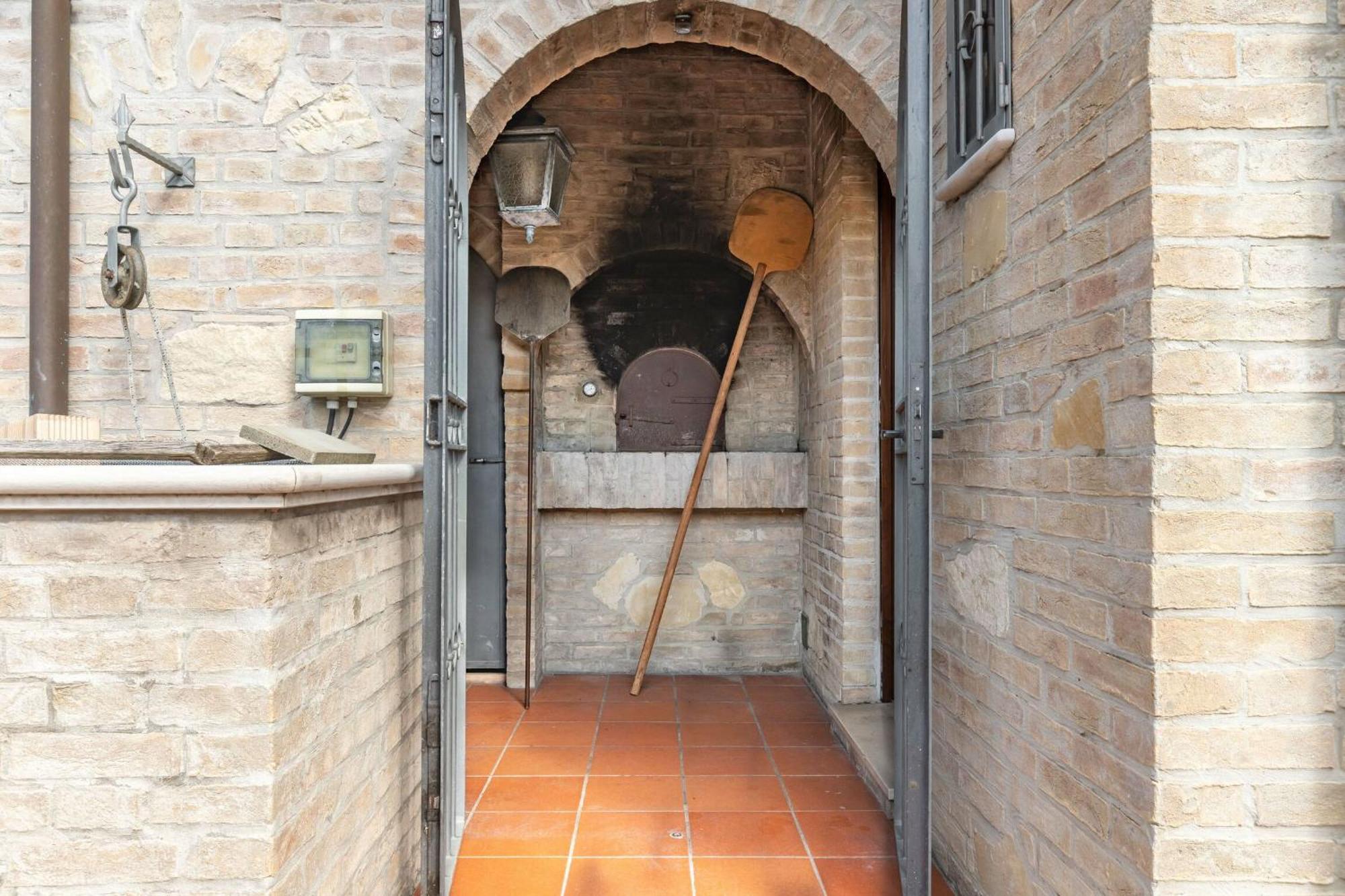 Italian Experience-Villa Vagnini Pesaro Exterior photo