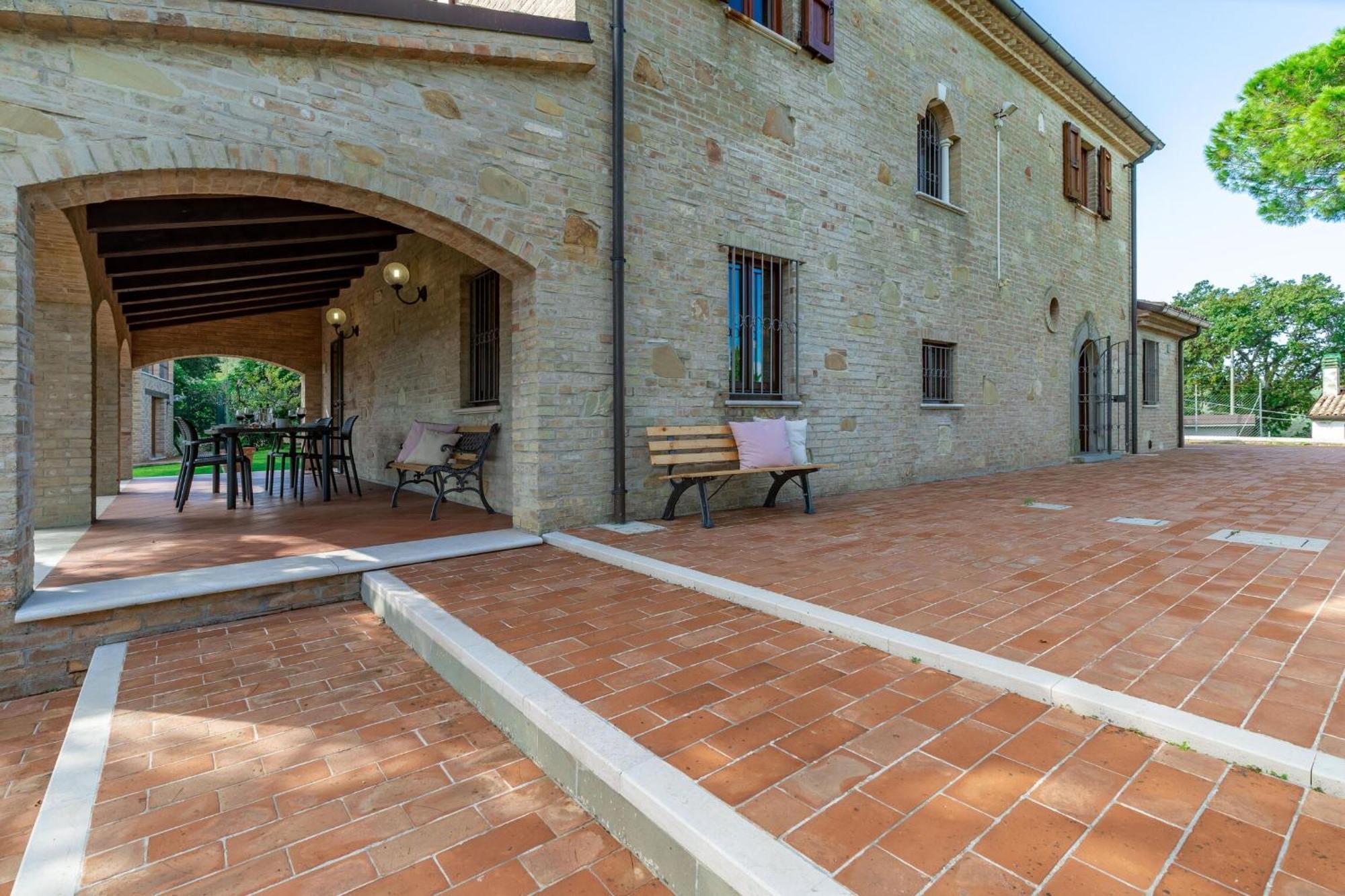 Italian Experience-Villa Vagnini Pesaro Exterior photo