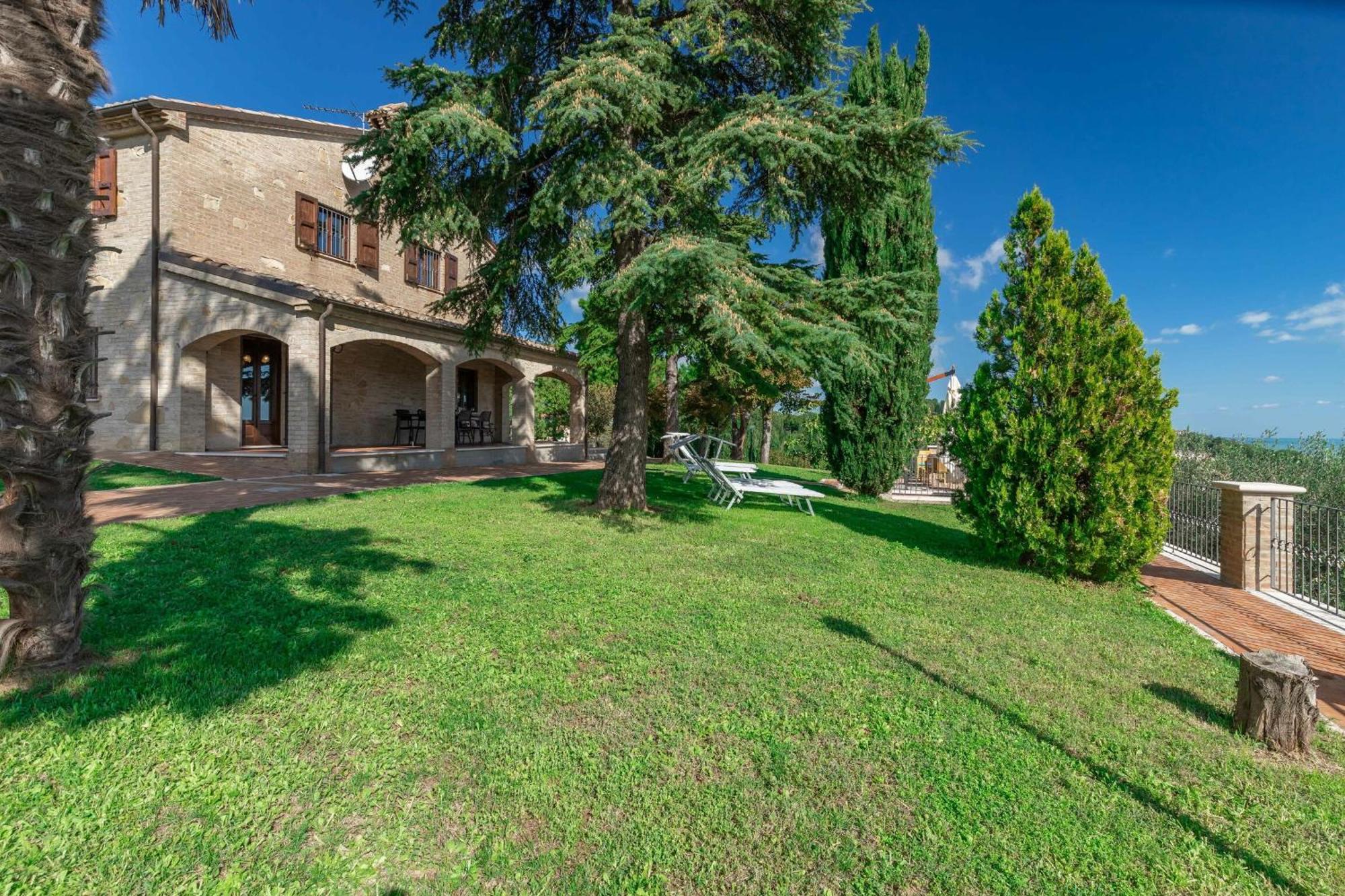 Italian Experience-Villa Vagnini Pesaro Exterior photo