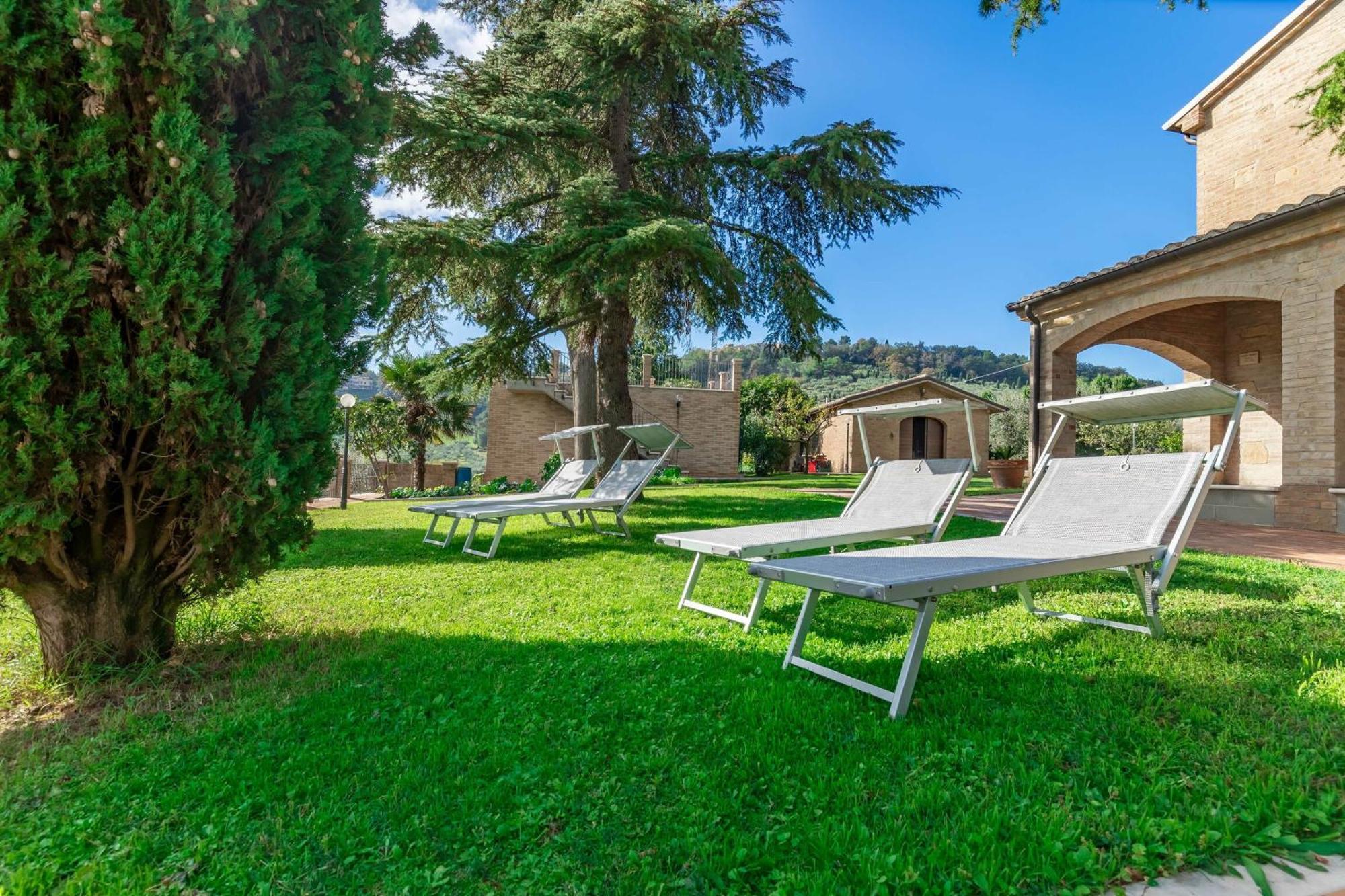 Italian Experience-Villa Vagnini Pesaro Exterior photo